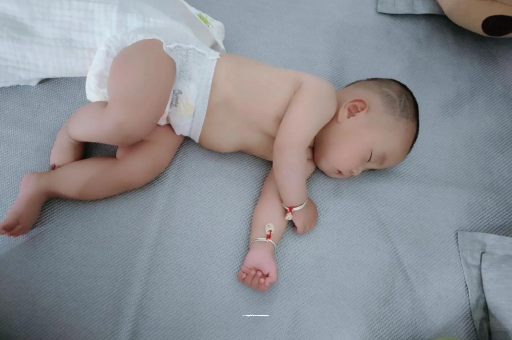 西双版纳宝宝流鼻涕过程